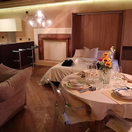 Apartment Luxury Flats Piazza Erbe, Floor 3 *