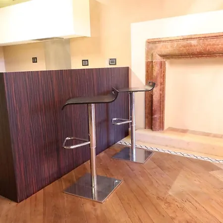 Luxury Flats Piazza Erbe, Floor 3 Apartment