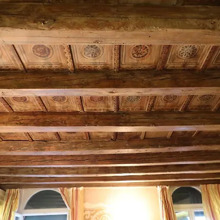 Luxury Flats Piazza Erbe, Floor 3