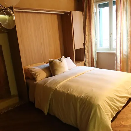 Apartment Luxury Flats Piazza Erbe, Floor 3 Verona