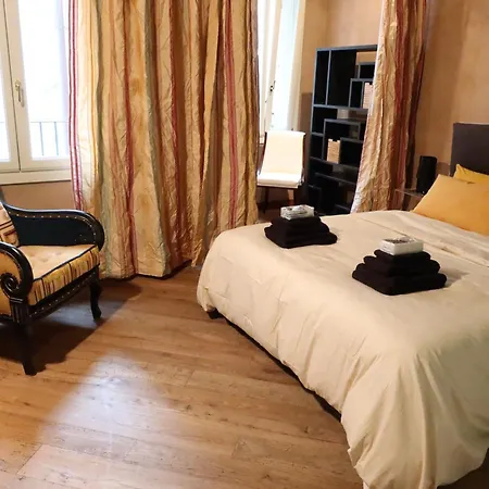 Luxury Flats Piazza Erbe, Floor 3 * Verona