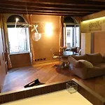 Luxury Flats Piazza Erbe, Floor 3 Lejlighed