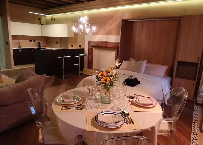 Luxury Flats Piazza Erbe, Floor 3 Lägenhet